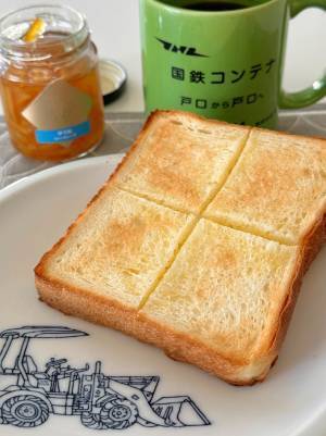 トーストにこんな作り方が！　バターの置き場所で『店の味』に大変身