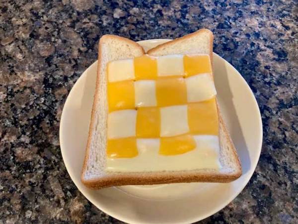 いつものチーズトーストに飽きたら？　雪印のレシピに「朝からテンションアガる」