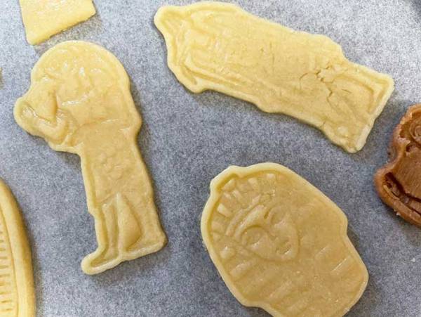 新しいクッキー型を探していたら？　セリアで見つけたものに「笑った」「これはジワる」