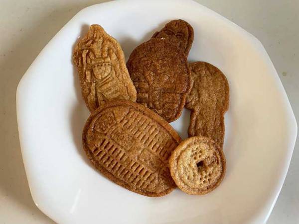 新しいクッキー型を探していたら？　セリアで見つけたものに「笑った」「これはジワる」