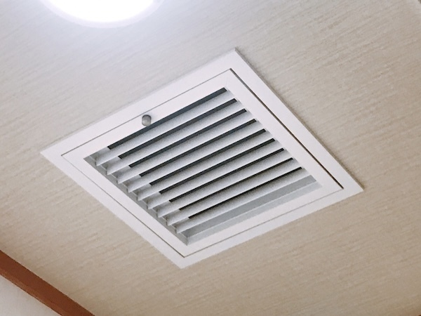 トイレの換気、もしや窓開けてる？　思わぬ落とし穴に「ゾクッとした」