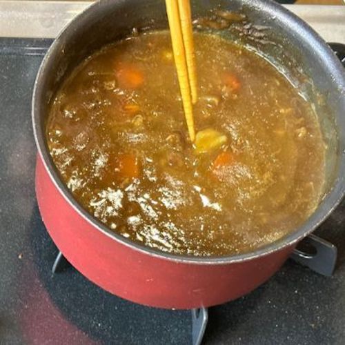 カレーのとろみ不足には『すりおろしたアレ』が効く　ハウス食品の発想に「意外でした」