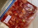 イチゴをフリーザーバッグに入れて？　斜め上の食べ方に「素敵」「大量に買ってくる」