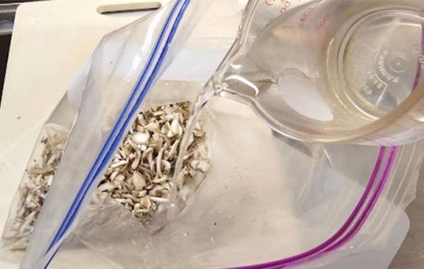 安いステーキ肉、そのまま焼いてる？　超柔らかくする方法に子供が大騒ぎ