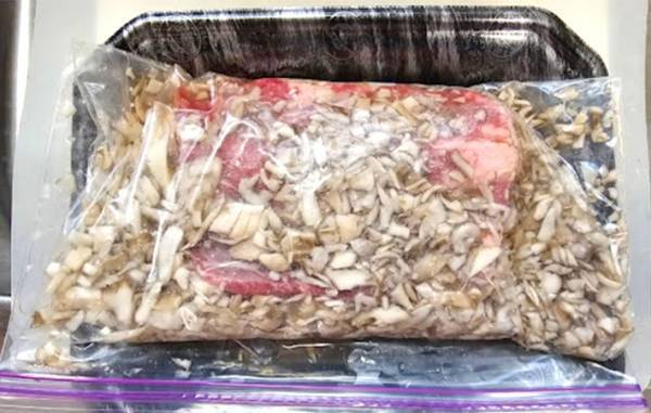 安いステーキ肉、そのまま焼いてる？　超柔らかくする方法に子供が大騒ぎ