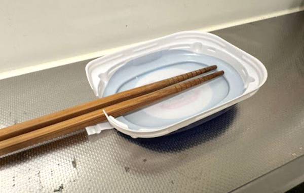 アレを買うのちょっと待って！　ヨーグルトの蓋が代用にピッタリだった