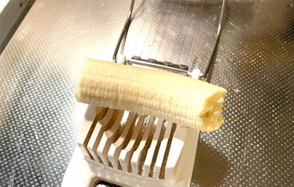 エッグカッター、台所に眠ってない？　意外な使い道に「包丁より切りやすい」