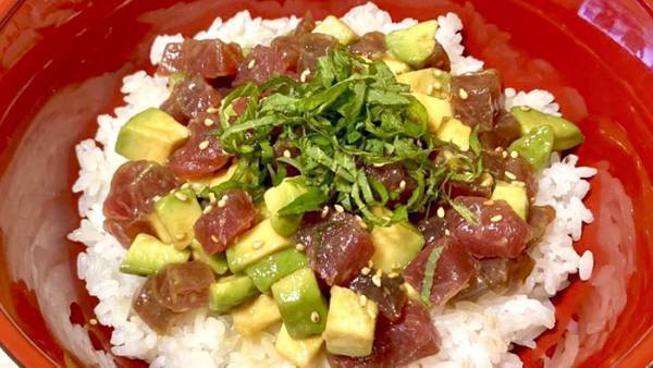 混ぜてご飯にのせるだけ！　シェフ太鼓判の絶品丼に「これ１００点」