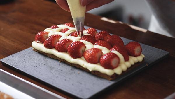 「いいのか？俺は〇〇が作れる男だぞ」　完成したものに「これはビビる」