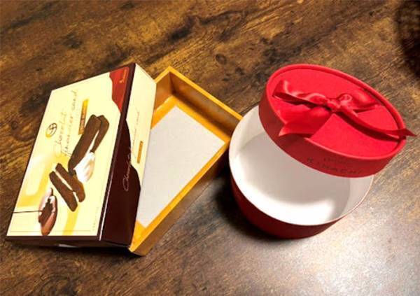 バレンタインにもらったチョコ　箱が超かわいくて捨てられないので…？