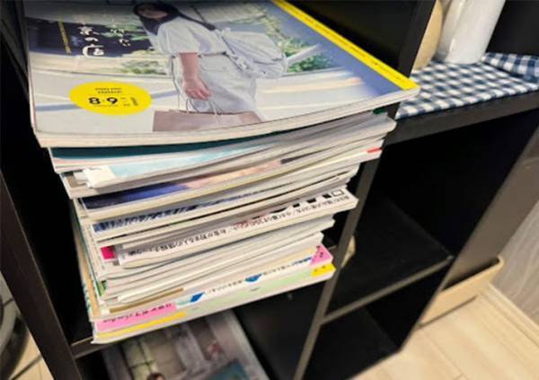 捨てたくない雑誌、どうしてる？　究極の収納術に「床が見えてきた」