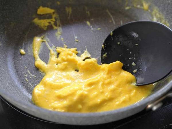 お弁当の一品にいかが？　１０分でできるピーマン料理に「見た目もきれい」