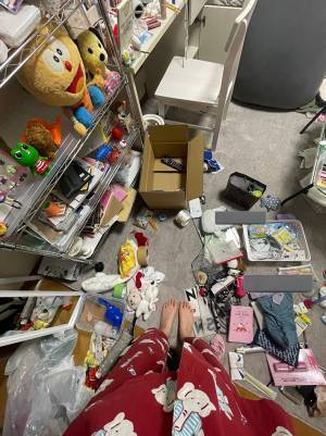 ずぼらな一人暮らしの実態　部屋公開に「絶対こうなる」