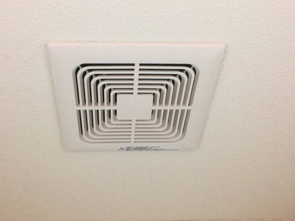 トイレの換気扇は２４時間稼働がおすすめ？　メリットと電気代を電力会社が解説