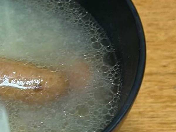 母を真似て自炊した結果…　出来上がった料理に「笑っちゃう」「友達になりたい」