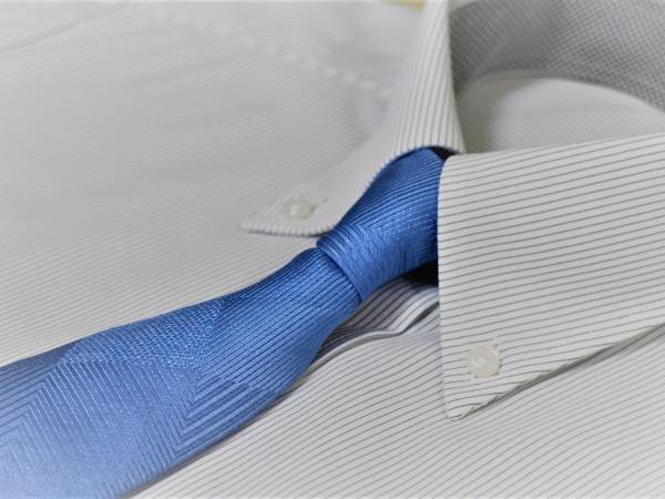 「参考になる！」「知らなかった...」　ネクタイの正しい洗濯方法をステップごとに解説