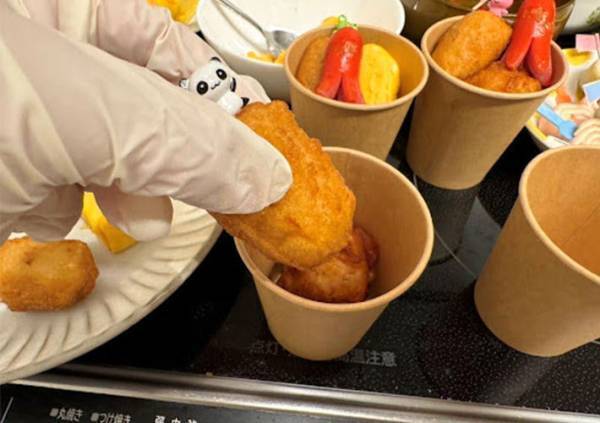 「すぐ置ける」「ケンカがなくなる」　紙コップ弁当が便利すぎるので作ってみた