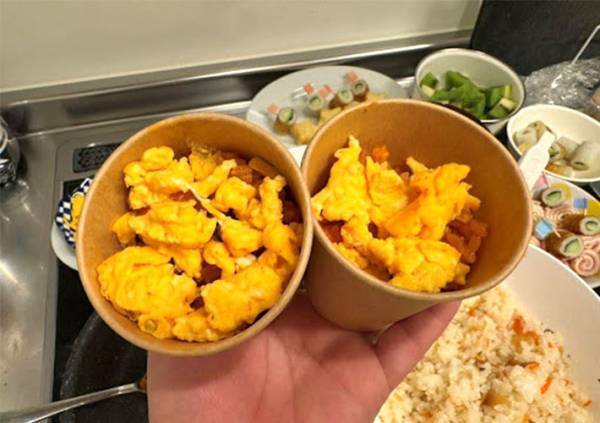 「すぐ置ける」「ケンカがなくなる」　紙コップ弁当が便利すぎるので作ってみた