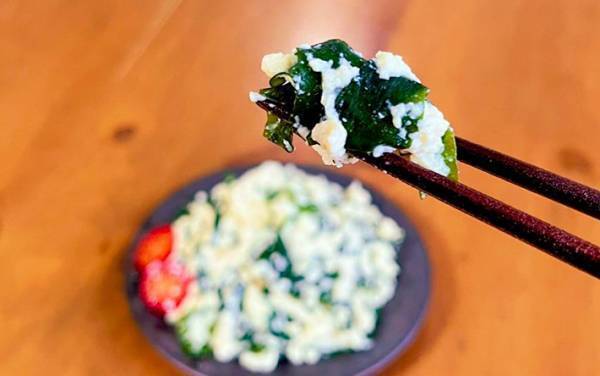 料理研究家がおすすめ！　豆腐と乾燥ワカメで作る『超時短レシピ』