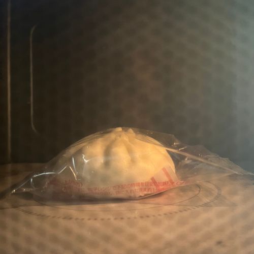 スーパーの肉まん、アレを被せて温めてみると？　新宿中村屋の情報に「ふっくら」