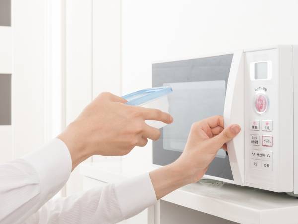 その容器、レンチンしても大丈夫？　意外と知らない事実に「ギクッ」