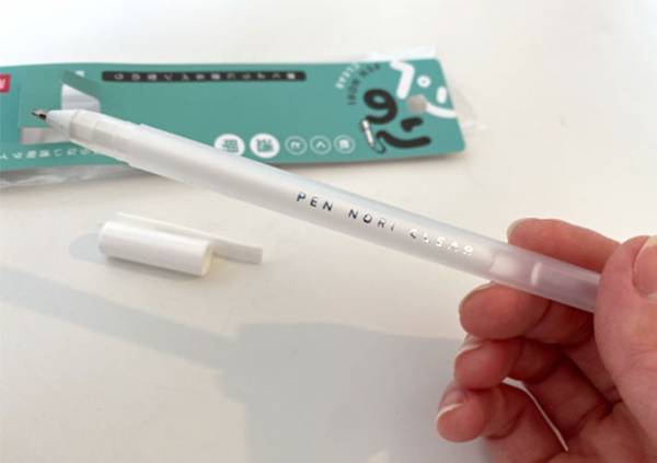 セリアで見つけた『ペン』？　思わぬ使い道に「常備すべき」