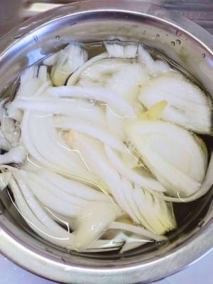 『ゆかり』を使った新玉ねぎのアレンジレシピに「これはおいしそう」