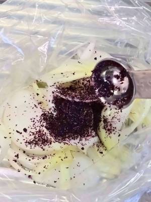 『ゆかり』を使った新玉ねぎのアレンジレシピに「これはおいしそう」