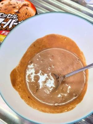 スーパーカップで作る『マグカップケーキ』に「毎日コレ」「簡単すぎ」