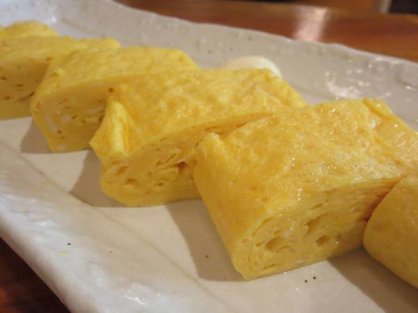 アレを入れるだけで厚焼き玉子がふっくら！　意外なちょい足し術に「簡単すぎた」「箸が止まらない」