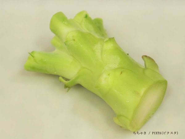 捨てがちなブロッコリーの茎　アレに浸けたら…「おしんこ感覚！」