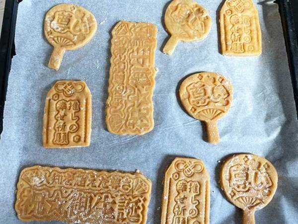 セリアで発見した『クッキー型』　デザインに「素晴らしい発想」「これはアツい」