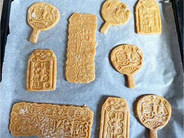 セリアで発見した『クッキー型』　デザインに「素晴らしい発想」「これはアツい」