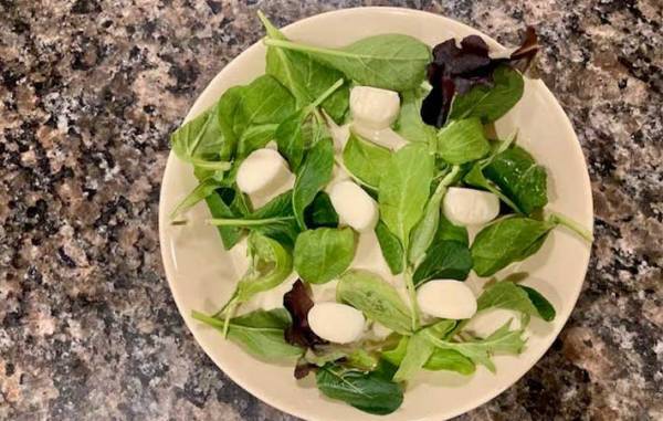 『さけるチーズ』の斜め上の食べ方に「ちょっと笑っちゃった！」