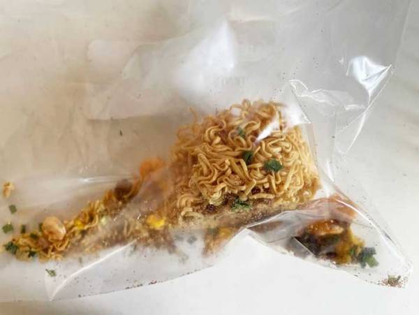 湯を注がない『カップヌードル』の食べ方に「ちょっと感動」「５分で完成」