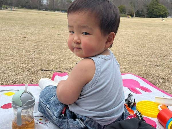 １歳息子を撮ったら「自信がなくなってきた…」　理由が分かる『４枚』がこちら