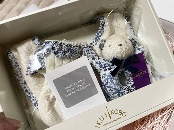 「弟が出産祝いをくれたけど…」　致命的なミスに「吹いた無理」「一生笑える」