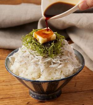 「もう至福…」　スーパーが太鼓判を押す、シラス丼の作り方が？