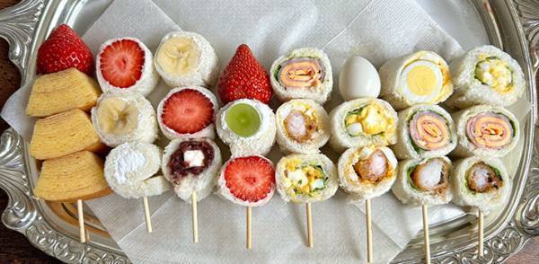 食べづらいサンドイッチ、串に刺したら？　「天才すぎる！」「真似したい」