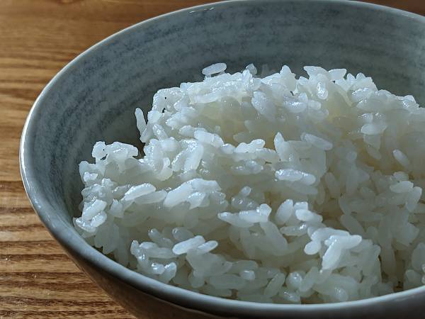 意外な組み合わせがおいしい！　まろやかで洋風に仕上がる『牛乳で炊くごはん』の作り方