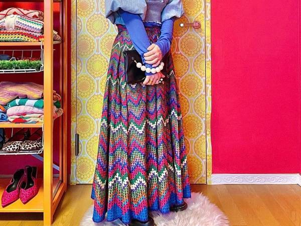 還暦の母親が『ギャル服』を着たら？　写真に７万『いいね』！