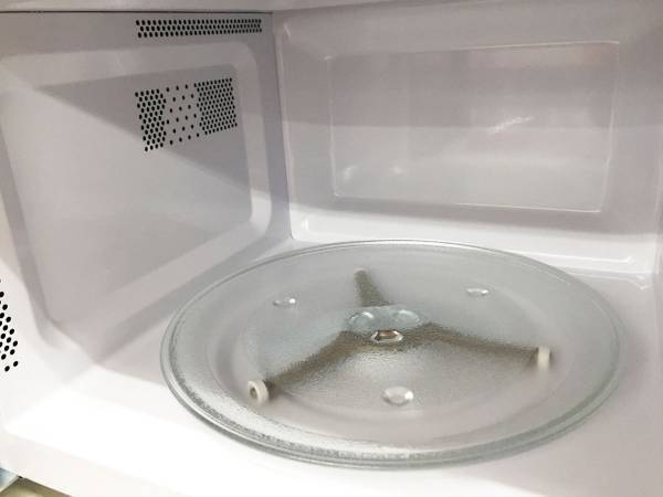 電子レンジのフラット式とターンテーブル式、何が違う？　事実に「そうだったのか！」
