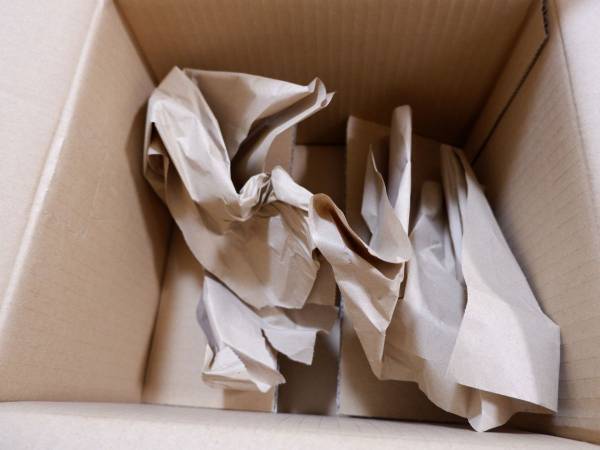 使いどころのない紙の緩衝材　活用法に「グッドアイディア」「驚き」