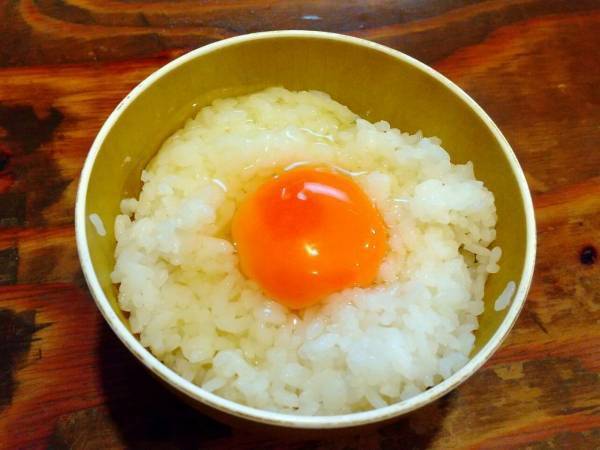 卵かけごはん、白身を先に入れると？　思わぬメリットに「次からそうする」