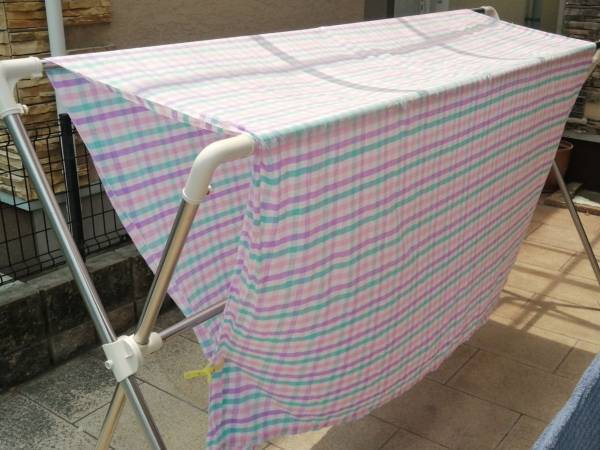 シーツを畳まずに収納してみた　発想の転換が「参考になる」