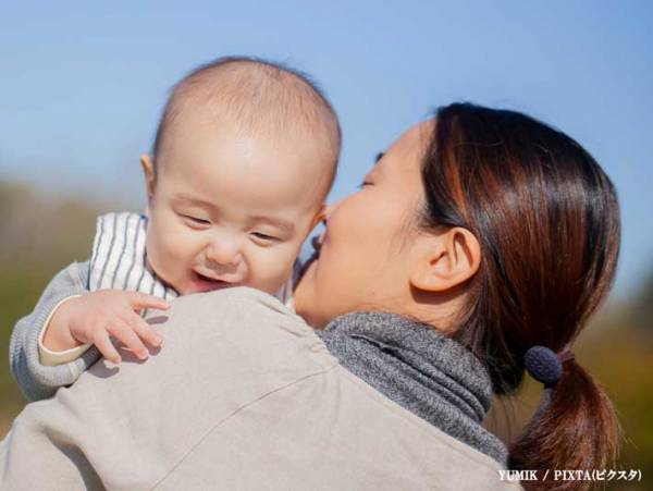うっかり、やってない？　赤ちゃんをあやす他人に、子育て中の親が物申す