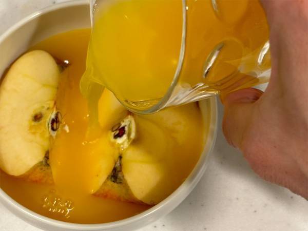 農水省がおすすめ！　リンゴの変色を元に戻す方法に「みずみずしい」「食欲増進」