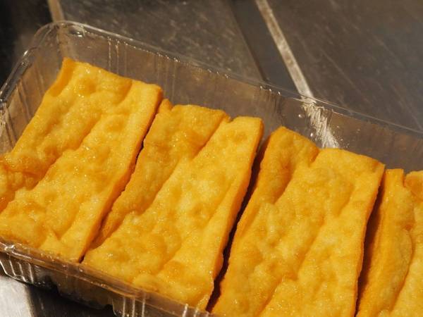 ただの厚揚げがまさかのアレに？　時短おつまみに「絶対うまい」「酒が進む」