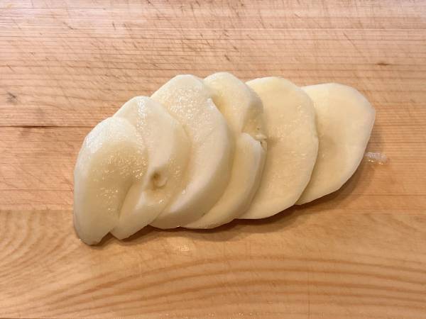 じゃがいもとひき肉を重ねて焼いてみると？　仕上がりに「子供が大喜び」「箸が止まらない」