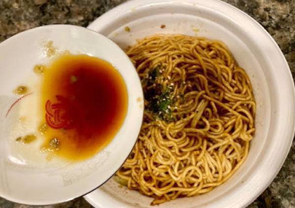 そのまま食べるの待って！　『U.F.O.』にアレをちょっと入れると？